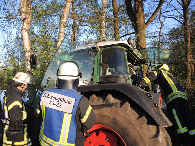 Einsatzübung Landwirtschaftliche Fahrzeuge